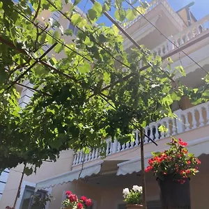Himara Apartments Apartmán